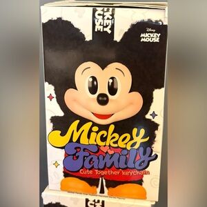 Disney Mickey Family Cute Together Dale Guaranteed